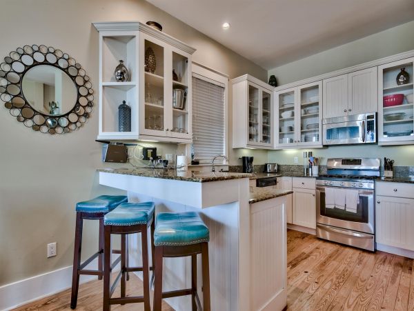 Luxury Five Bedroom Vacation Home Right on the Beach