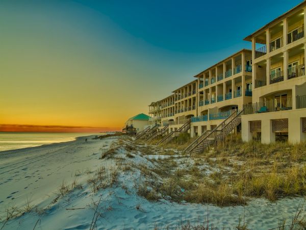 Luxury Five Bedroom Vacation Home Right on the Beach