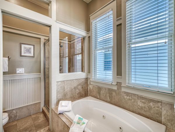 Beachfront Vacation Rental with Private Splash Pool in Miramar Beach