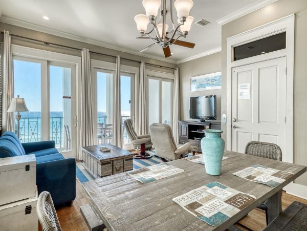 Beachfront Vacation Rental with Private Splash Pool in Miramar Beach