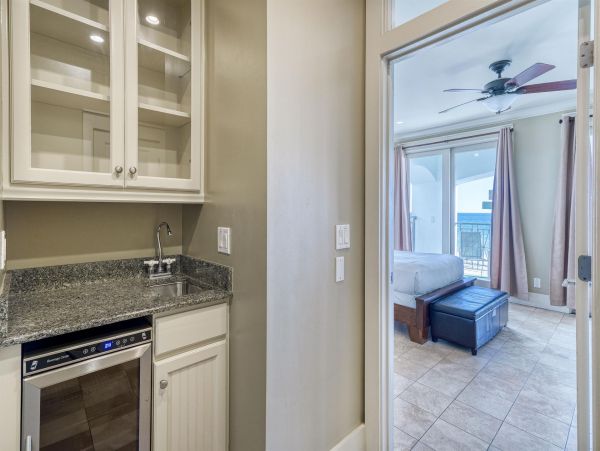 Beachfront Vacation Rental with Private Splash Pool in Miramar Beach