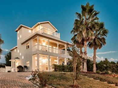 Private Home with Pool Short Walk to Gated Beach! Private Home with Pool Short Walk to Gated Beach!