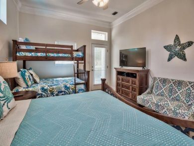 Private Home with Pool Short Walk to Gated Beach! Private Home with Pool Short Walk to Gated Beach!