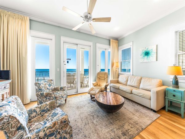 Miramar Beach Luxurious Gulf-Front Townhome with Private Pool and Breathtaking Views