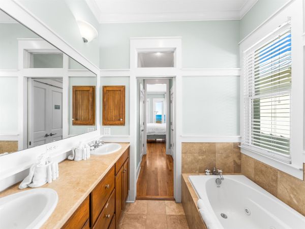 Miramar Beach Luxurious Gulf-Front Townhome with Private Pool and Breathtaking Views