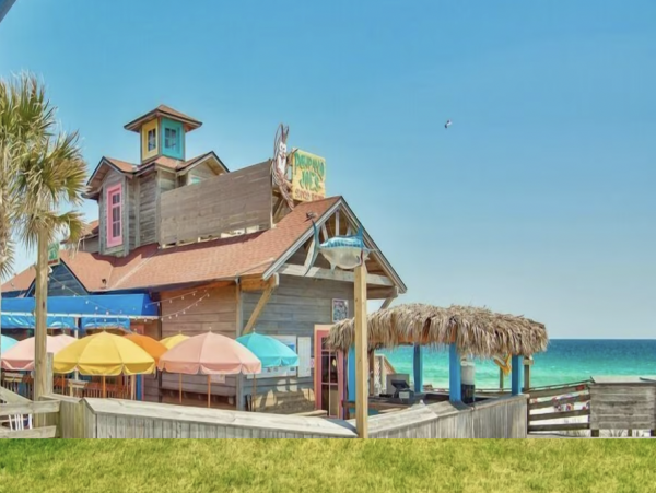 Now with A Private Pool & 3 Bedrooms
