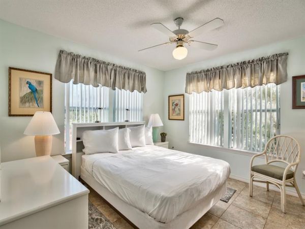Crystal Beach Vacation Pool Home 3 Bedrooms Sleeps 8