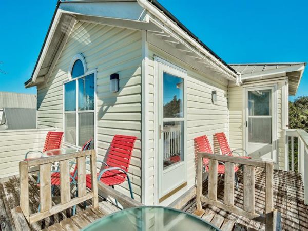 Crystal Beach Vacation Pool Home 3 Bedrooms Sleeps 8