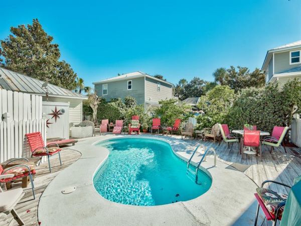 Crystal Beach Vacation Pool Home 3 Bedrooms Sleeps 8