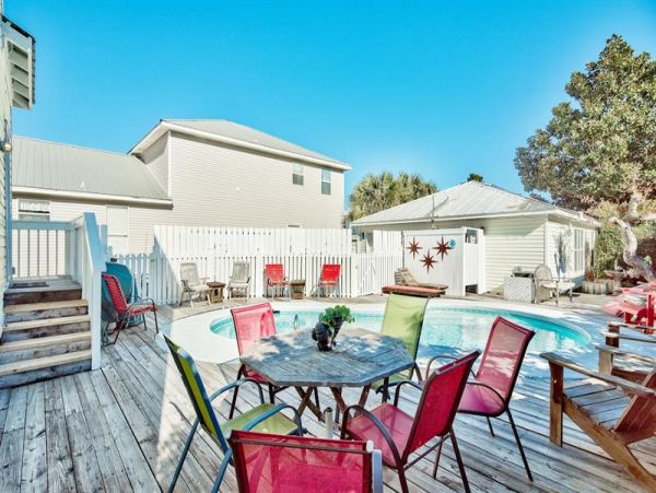 Crystal Beach Vacation Pool Home 3 Bedrooms Sleeps 8