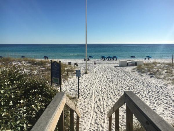 Crystal Beach Vacation Pool Home 3 Bedrooms Sleeps 8
