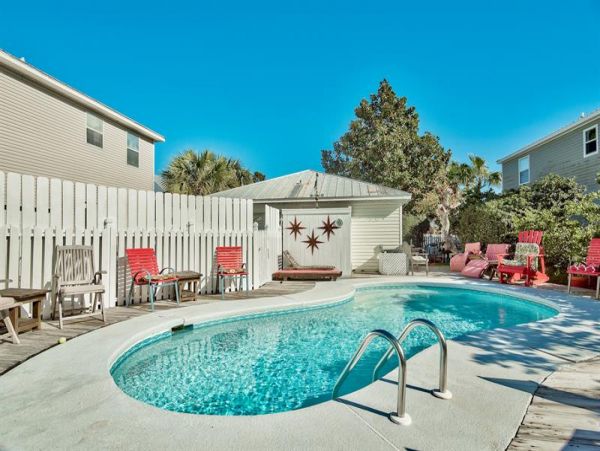 Crystal Beach Vacation Pool Home 3 Bedrooms Sleeps 8