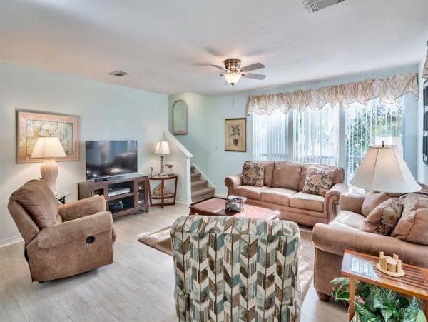 Crystal Beach Vacation Pool Home 3 Bedrooms Sleeps 8