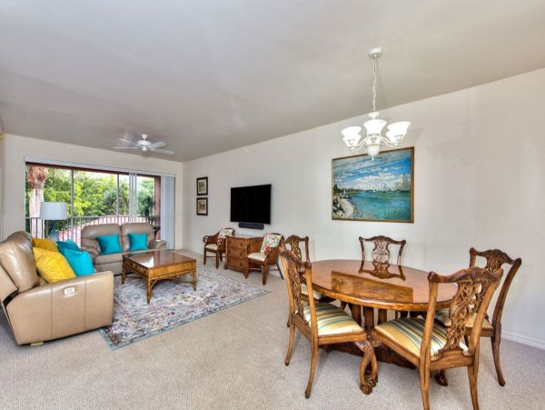 Beautiful Naples Vacation Condo with Pool, Near Beach