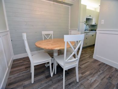 Sanibel Vacation Condo Sleeps Six Guests Beach Is Yards Away