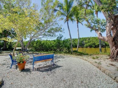 Sanibel Four Bedroom Family Home  Sleeps 6 Guests
