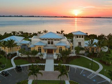 Bradenton Beach Vacation Condo Sleeps Seven Guests