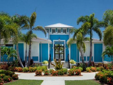 Bradenton Beach Vacation Condo Sleeps Seven Guests