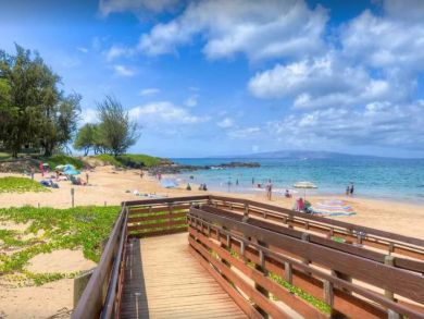 Two Bedroom Vacation Condo on Kihei Sleeps 6 Guests