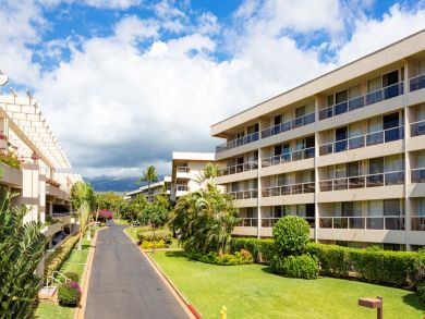 Two Bedroom Vacation Condo on Kihei Sleeps 6 Guests