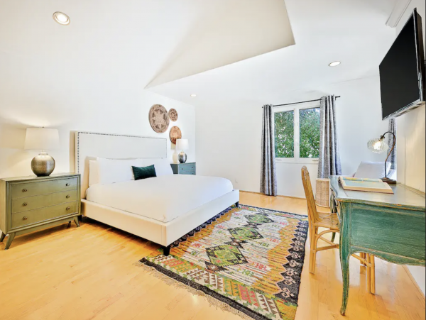 Amazing 7 Bedroom Luxury Vacation Home in La Jolla