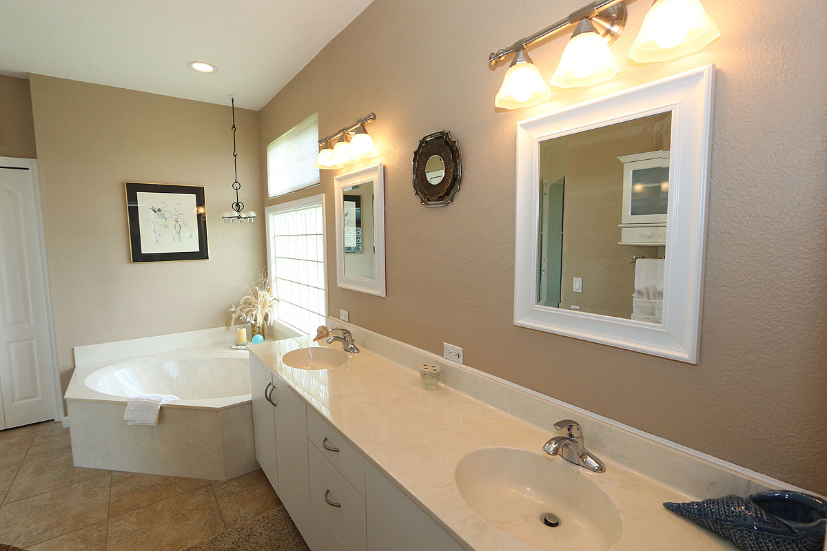 Bonita Springs Home 928793