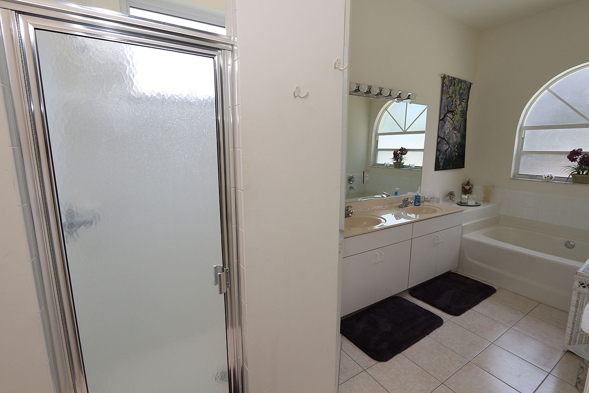 Bonita Springs Home 928795