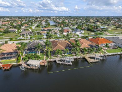 LUXURY CAPE CORAL WATERFRONT HOME WITH POOL