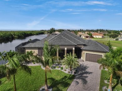 Cape Coral Home 928833 Cape Coral Home 928833