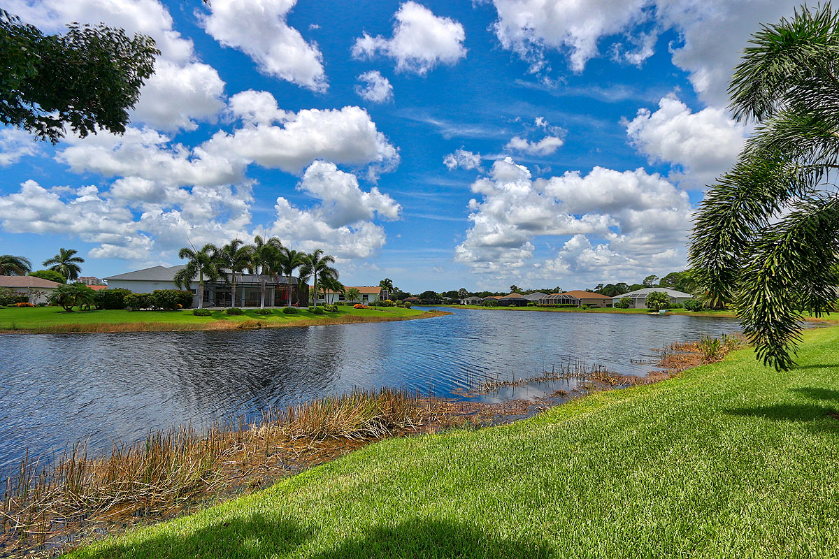 Bonita Springs Home 928839
