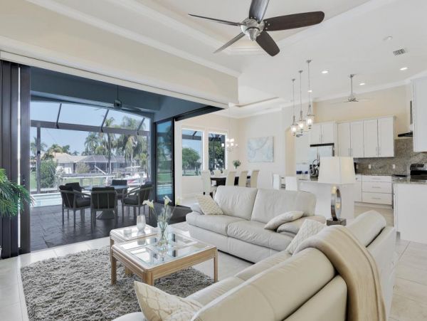 Stunning canal front house