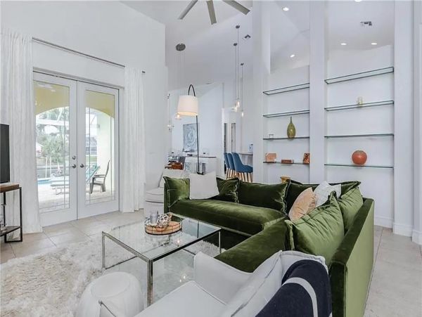 Canalfront Luxury Vacation Home in Cape Coral with Pool & Dock