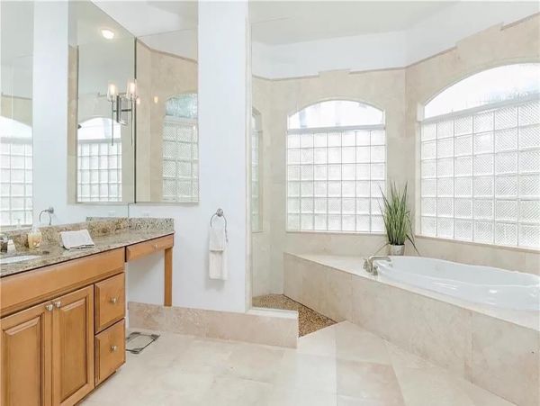 Canalfront Luxury Vacation Home in Cape Coral with Pool & Dock