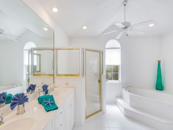 Waterfront 4 Bedroom Home with Pool in Cape Coral