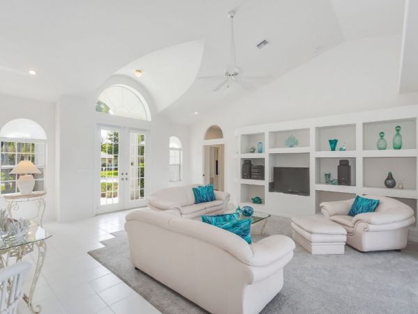 Waterfront 4 Bedroom Home with Pool in Cape Coral