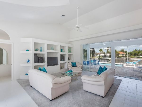 Waterfront 4 Bedroom Home with Pool in Cape Coral