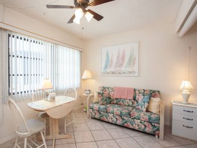Venice Condo 928868