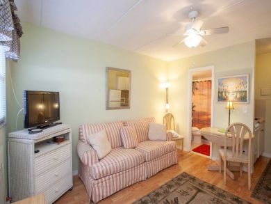 Venice Condo 928872