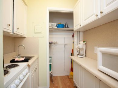 Venice Condo 928872
