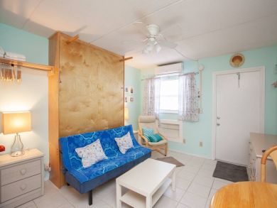 Venice Condo 928875