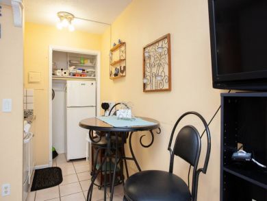 Venice Condo 928876