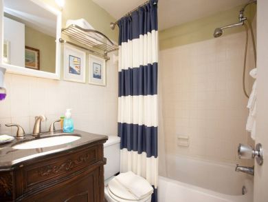 Venice Condo 928876