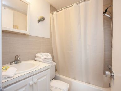 Venice Condo 928878
