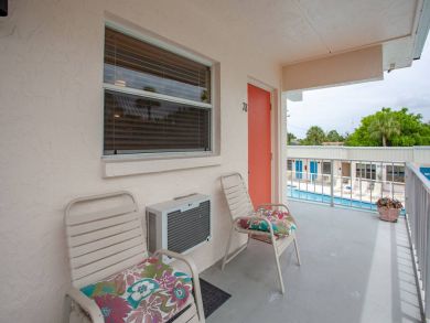 Venice Condo 928879