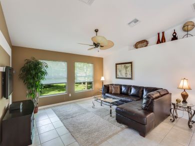 Main House & Guest Suite a lovely Cape Coral Rental
