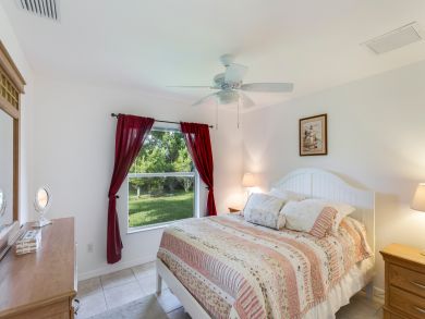 Main House & Guest Suite a lovely Cape Coral Rental