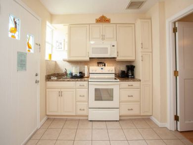 Venice Condo 928889