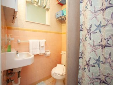 Venice Condo 928890