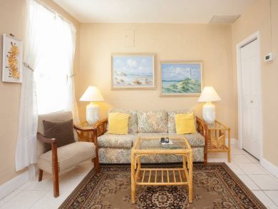 Venice Condo 928897