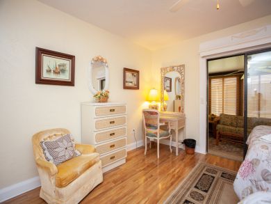 Venice Condo 928897